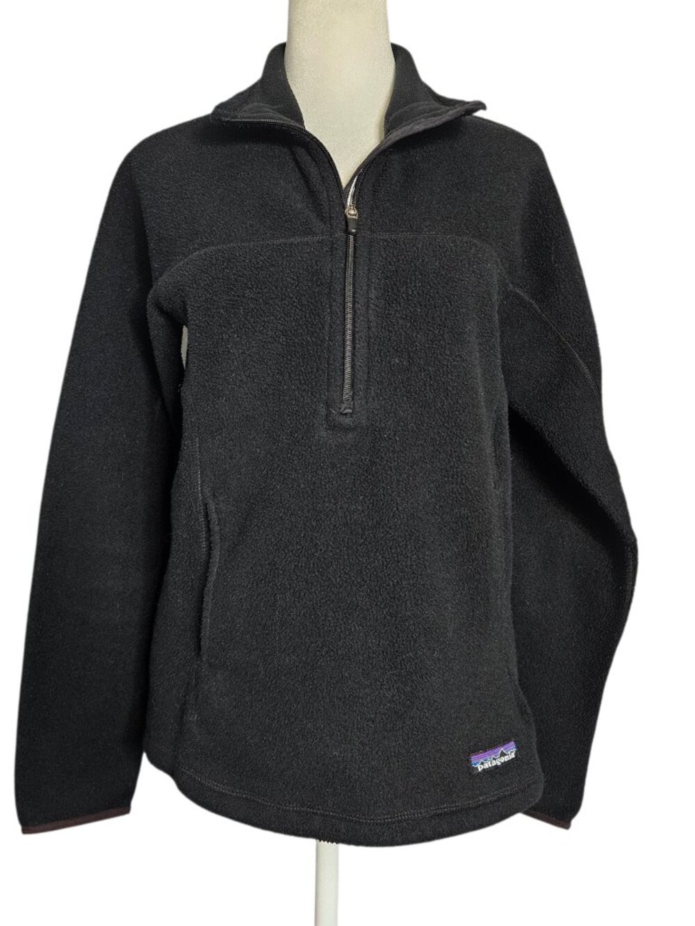 Patagonia Synchilla Fleece Pullover Jacket Women's S Black Logo Zip Pocket Cozy